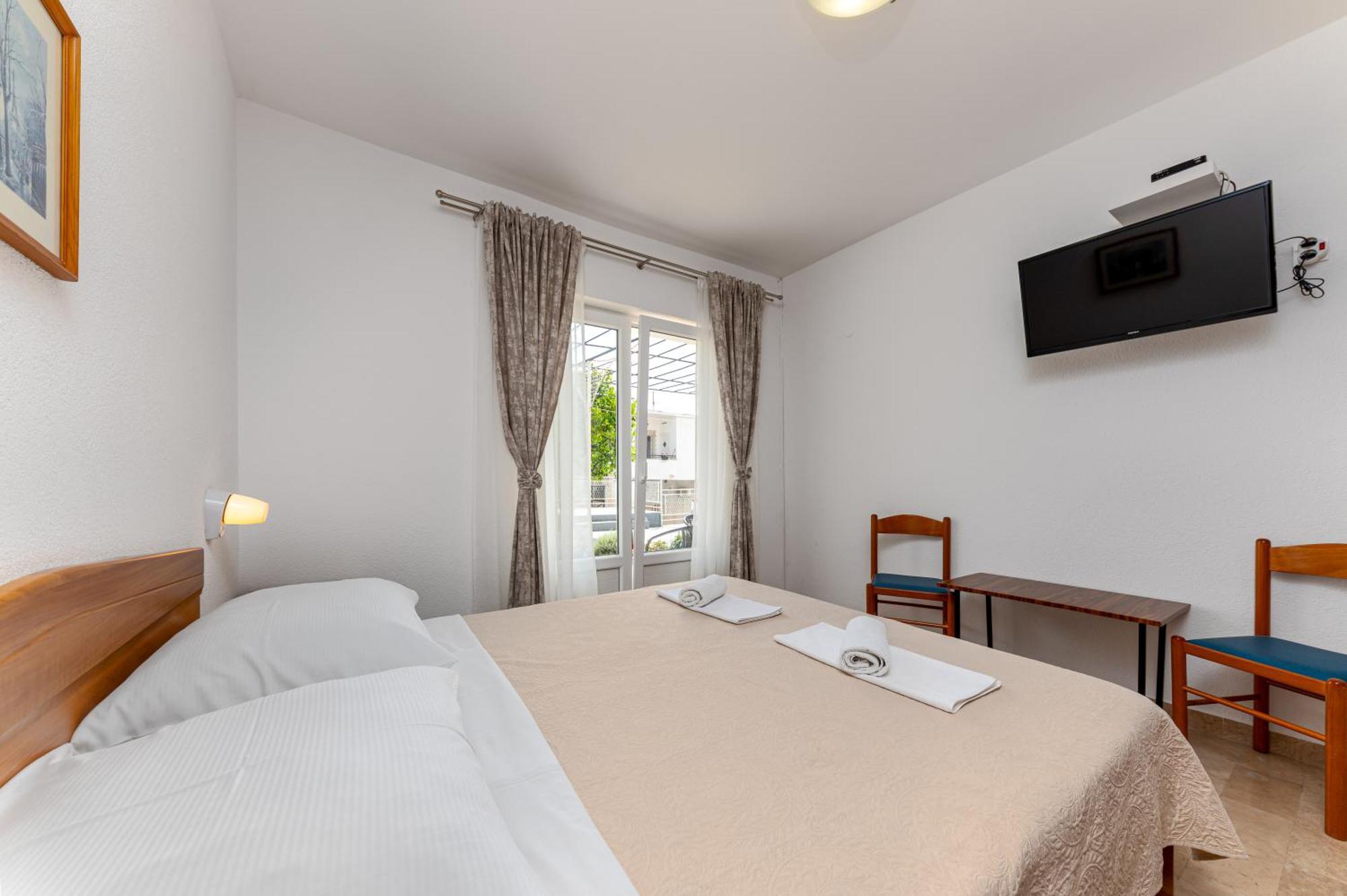 Bed And Breakfast Ivona Baška Voda Eksteriør billede